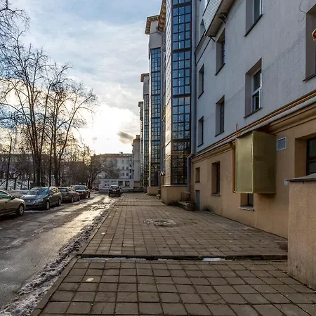 Hostel On Nezavisimosti 44 *